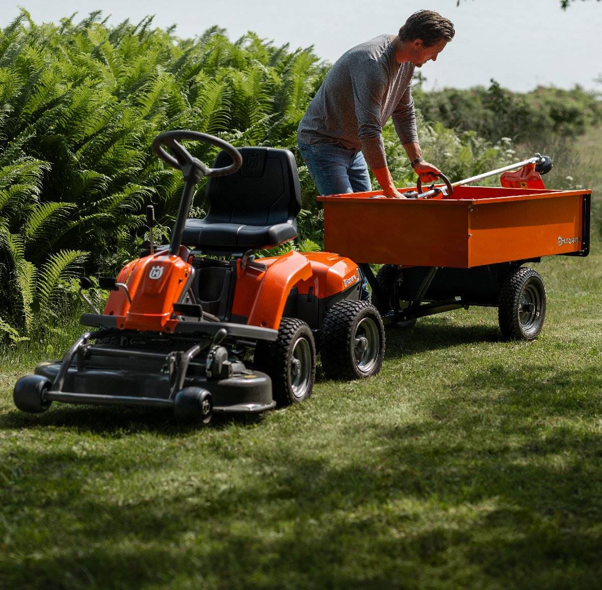 husqvarna akku frontmäher r 112ic mit mähdeck combi 85, akku und ladegerät