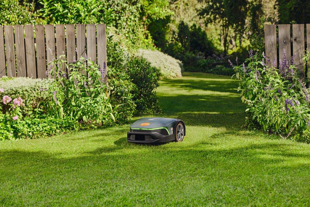 stihl mähroboter imow 6 evo – vorführgerät wenig gelaufen stihl mähroboter imow 6 evo – vorführgerät wenig gelaufen